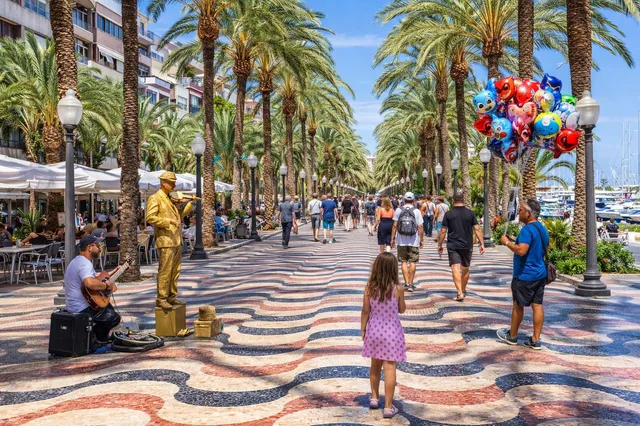 Explanada de España promenade in Alicante